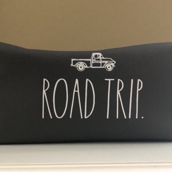 Rae Dunn ROAD TRIP toiletry bag - Picture 3 of 5